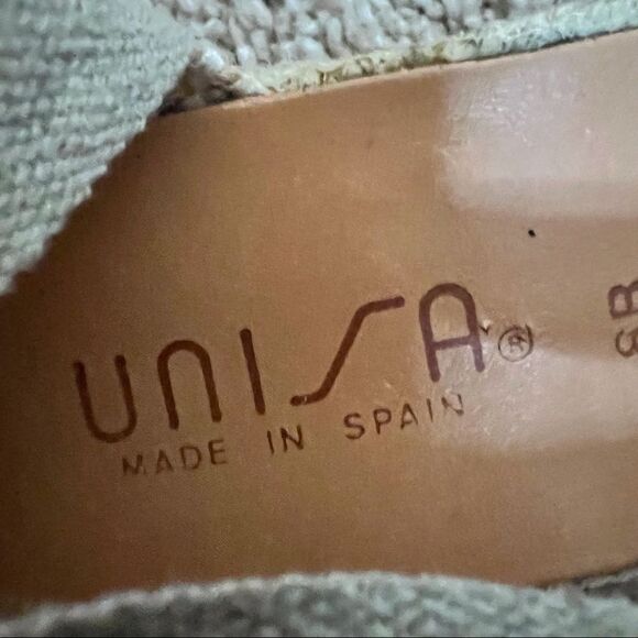 Unisa Sandal, Pre-loved condition.  Built for comfort and style.  Made in Spain. - Picture 4 of 5